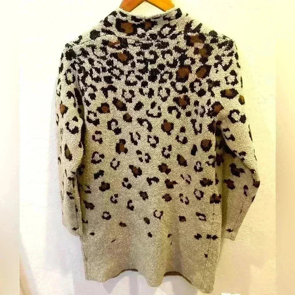 Nine West Women’s Leopard Print Cardigan Sweater Size Large NWOT - Picture 2 of 5